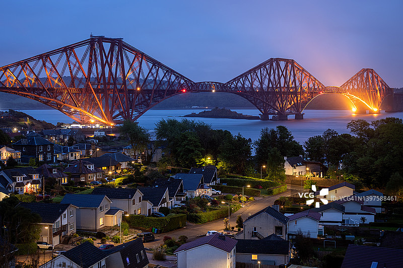 苏格兰北昆斯费里福斯桥之夜图片素材