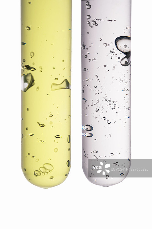 装有绿色透明化妆凝胶的试管图片素材