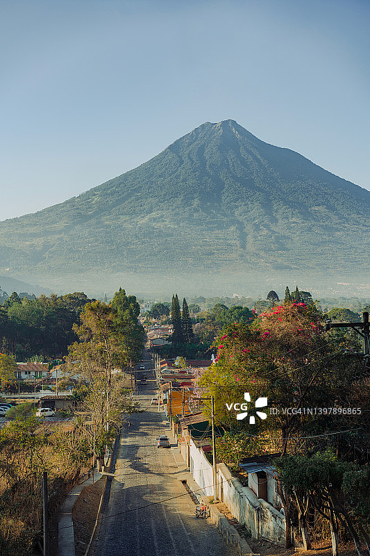日出时分安提瓜的风景图片素材