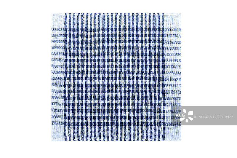 蓝白相间的桌布或法兰绒，白色背景带裁剪路径图片素材