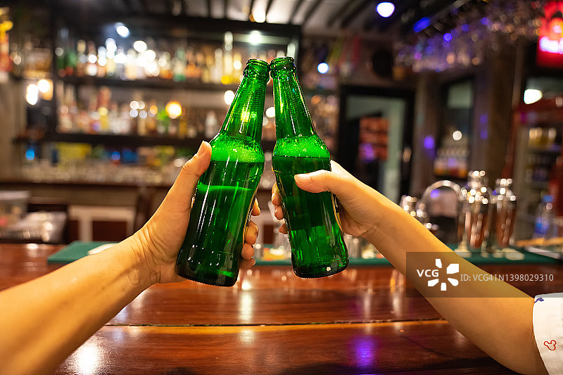 啤酒，药物滥用图片素材