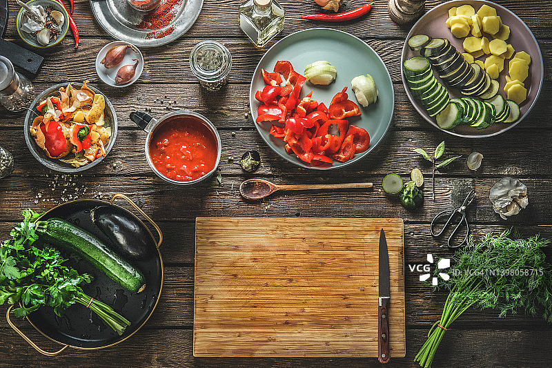 各种蔬菜和食材组成的素食背景图片素材