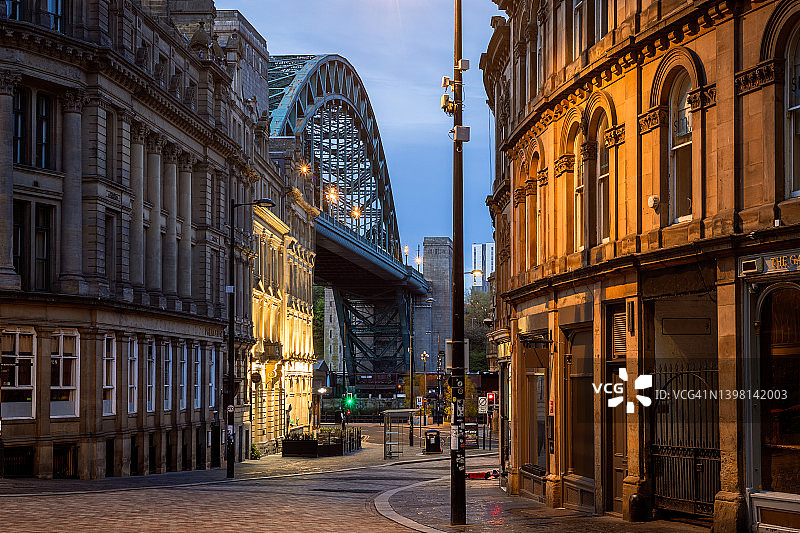 黎明，泰恩桥，英格兰纽卡斯尔图片素材