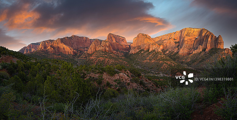 科罗布峡谷全景图片素材