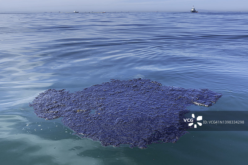 海上石油泄漏图片素材