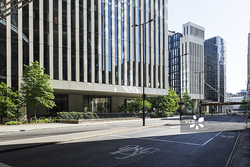 伦敦金融区空旷街道图片素材