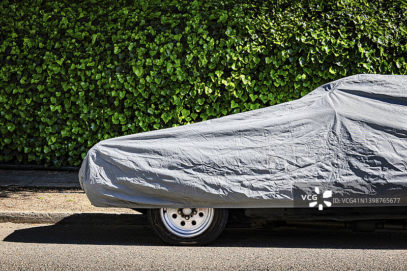 被遮盖的汽车图片素材