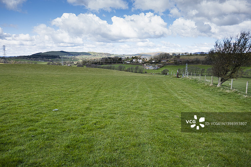 英国威尔士牧场风光，奥法堤国家步道图片素材