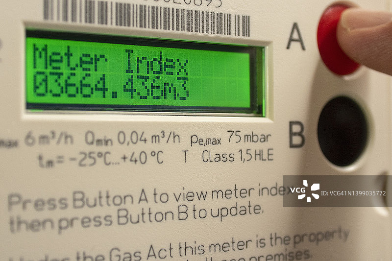 正在更新的家用燃气表读数特写图片素材