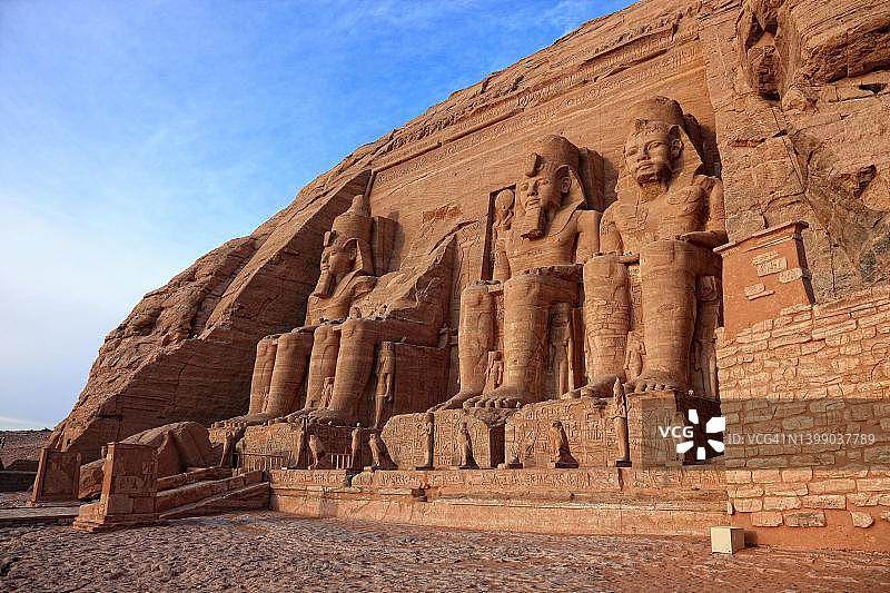 埃及阿布辛贝拉神庙，拉美西斯二世神庙图片素材