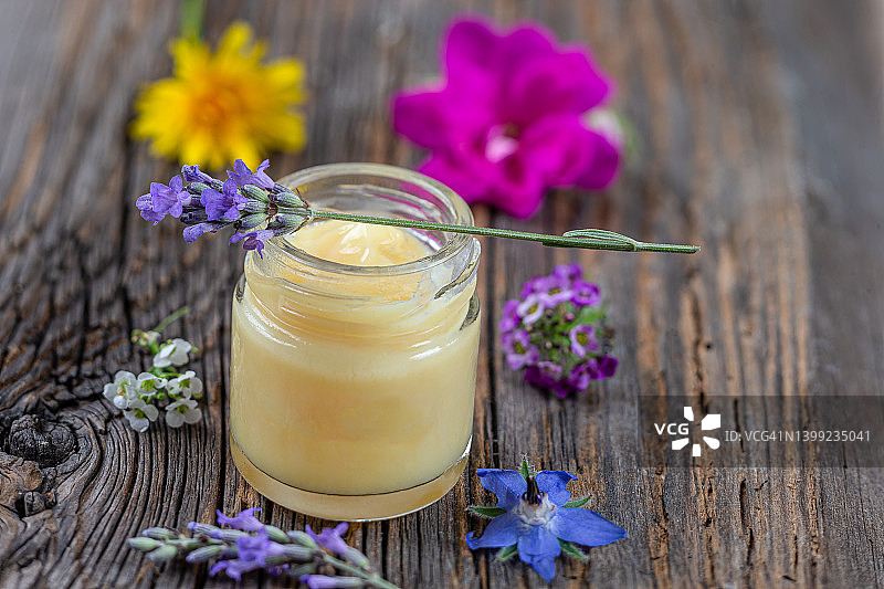 蜂王浆图片素材