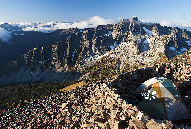 霜峰徒步图片素材