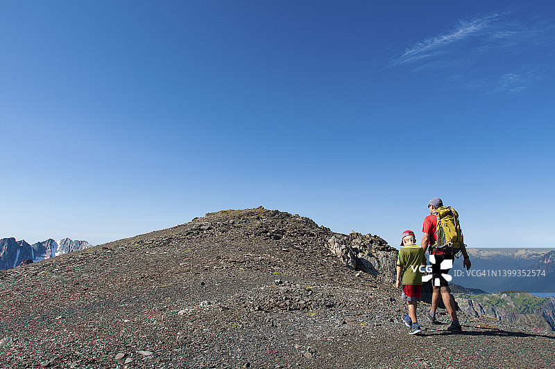 唐顿溪远足图片素材