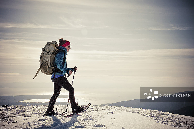 冬季露营图片素材