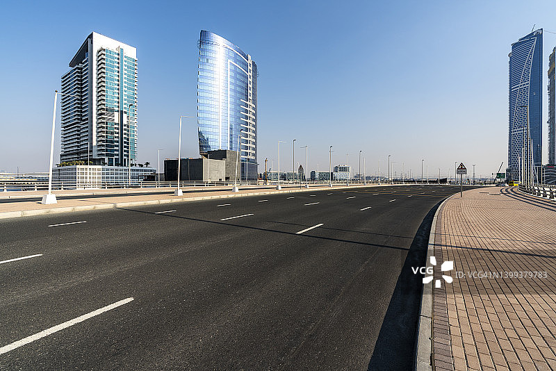 阿拉伯联合酋长国迪拜的公路交通图片素材