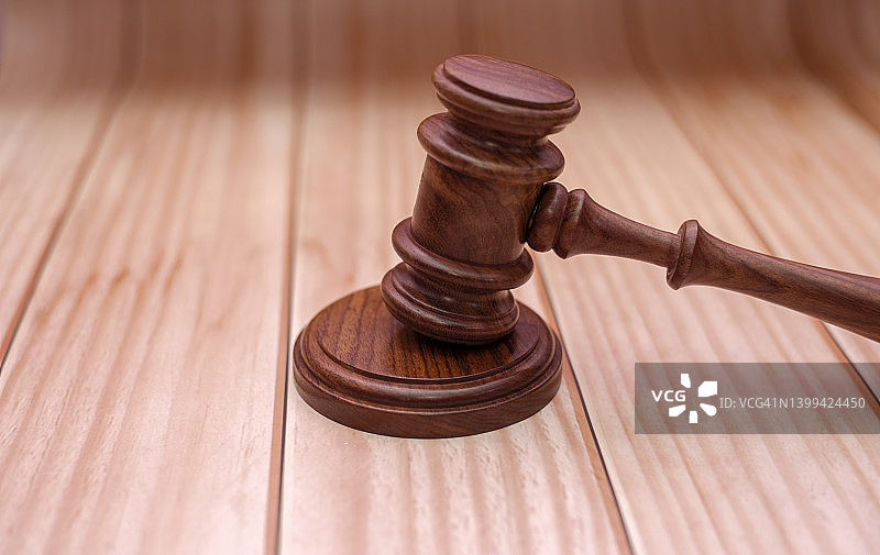 正义天平和木槌图片素材