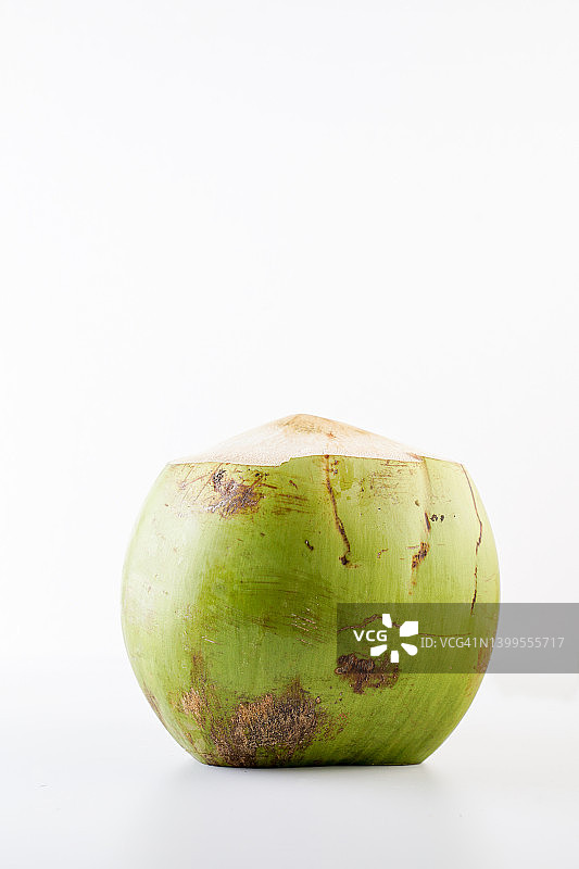 白色背景上的椰子图片素材