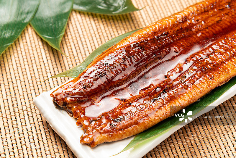 烤鳗鱼图片素材