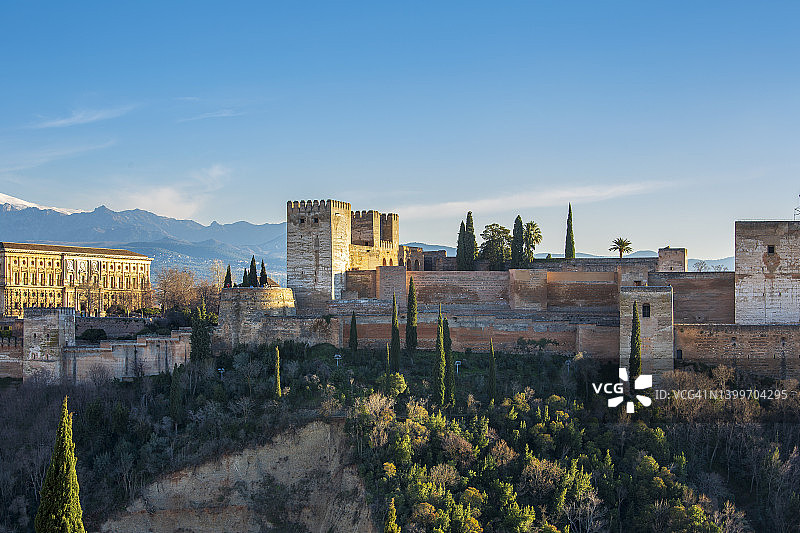 西班牙格拉纳达阿尔罕布拉宫景观图片素材