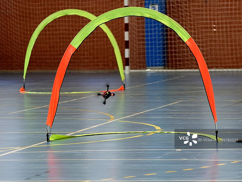 无人机竞速图片素材