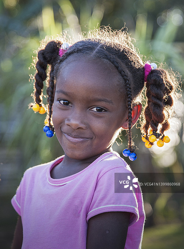 牙买加小女孩肖像图片素材
