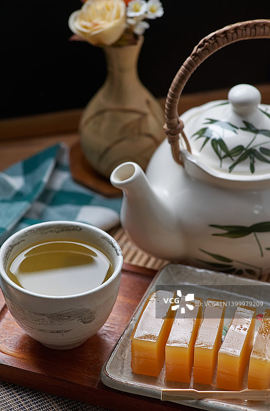 日式茶点：传统羊羹图片素材