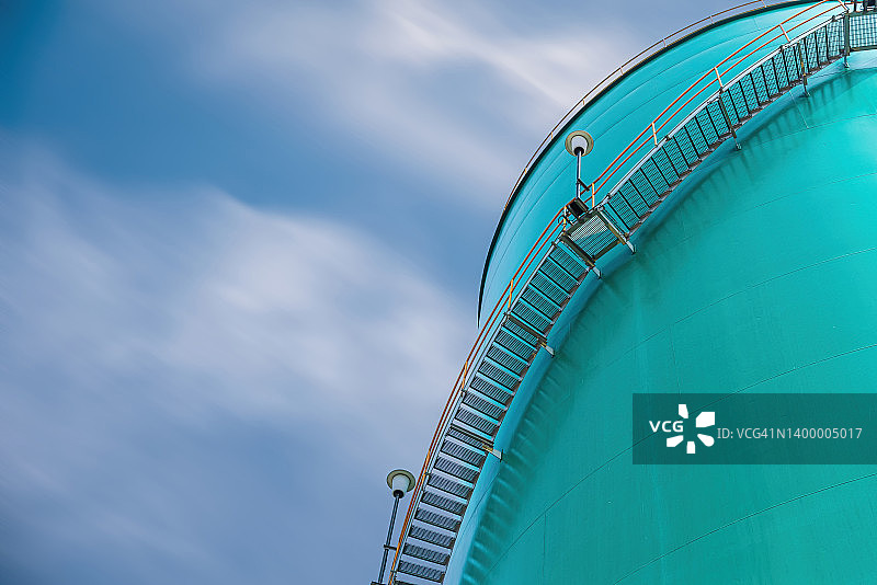 工业区电厂的钢制储罐图片素材