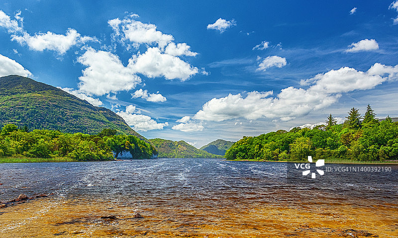 爱尔兰凯里郡的马克罗斯湖图片素材