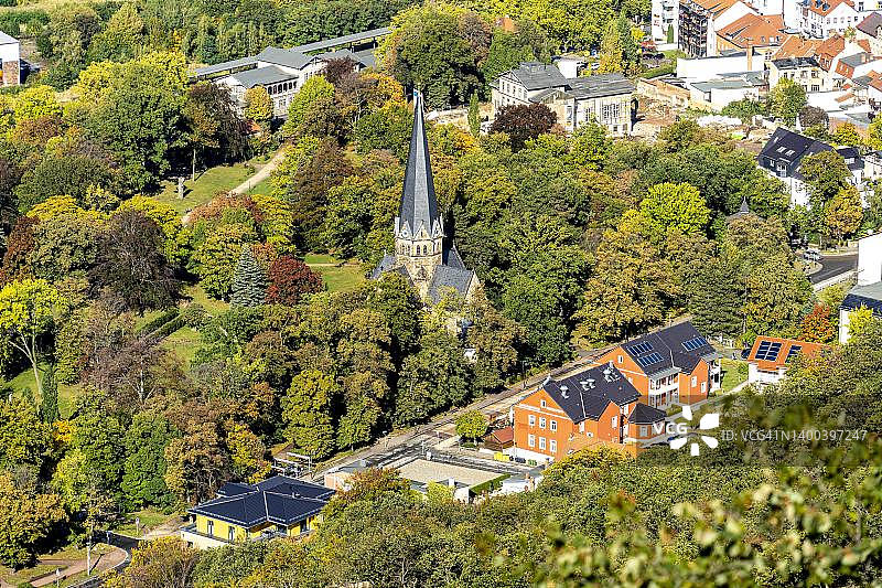 萨克森-安哈尔特州哈茨山区，塔勒和平公园的圣彼得教堂景色图片素材