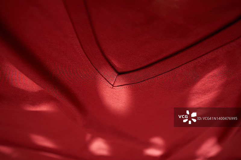 红色T恤图片素材