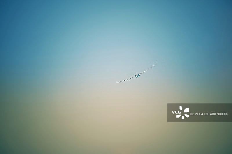 天空中的滑翔机图片素材