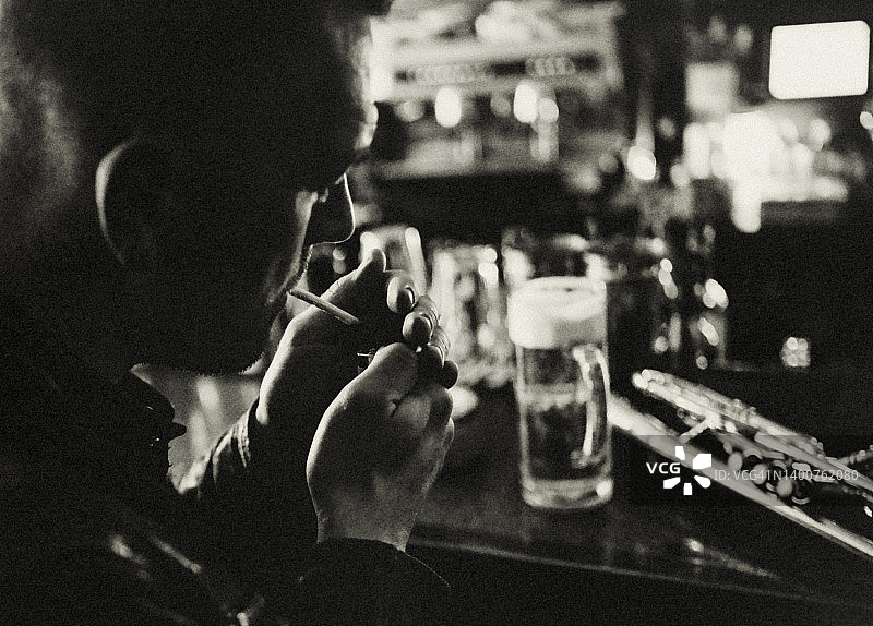 当夜晚来临时图片素材