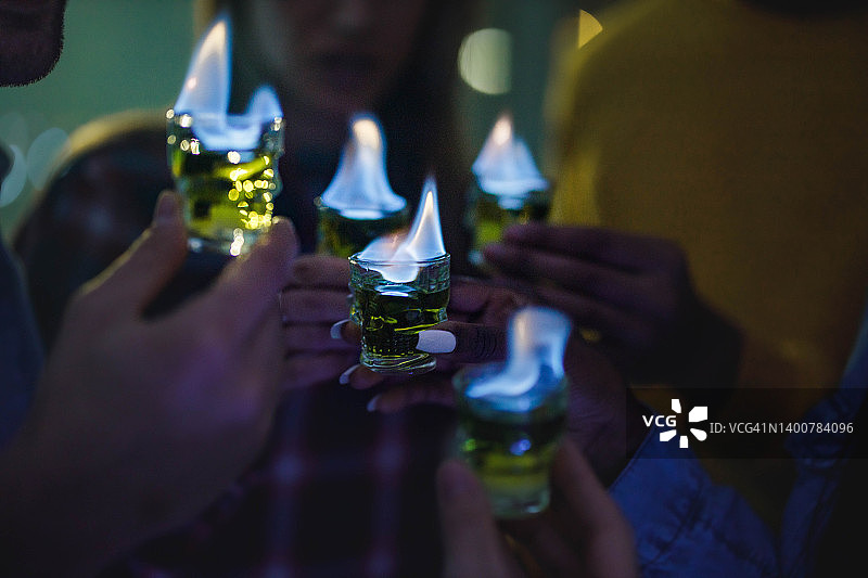 燃烧的酒精饮品图片素材