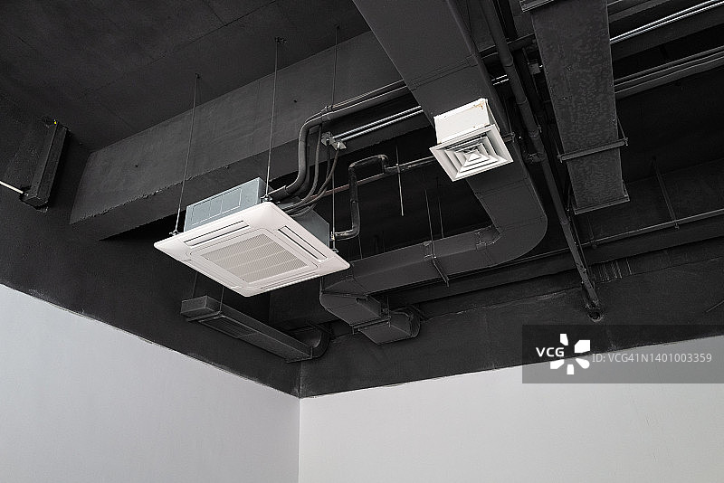 天花板上的空调和出风口图片素材
