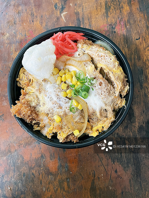 日式炸猪排盖饭图片素材