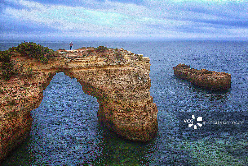 阿尔班德拉天然拱门图片素材