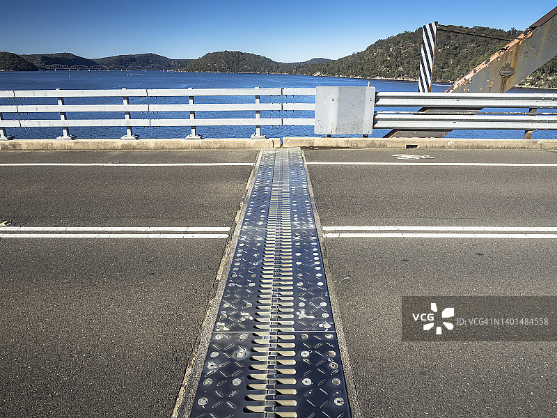 皮茨费里钢桁架桥，老太平洋公路跨越霍克斯伯里河图片素材