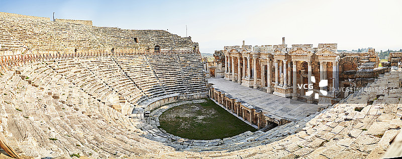 带有阶梯的古老希拉波利斯剧院图片素材