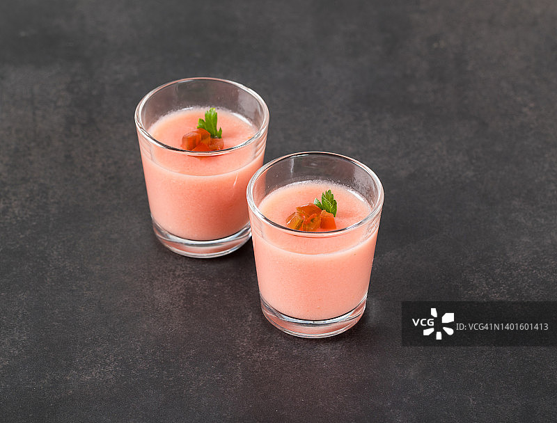 番茄奶油布丁图片素材