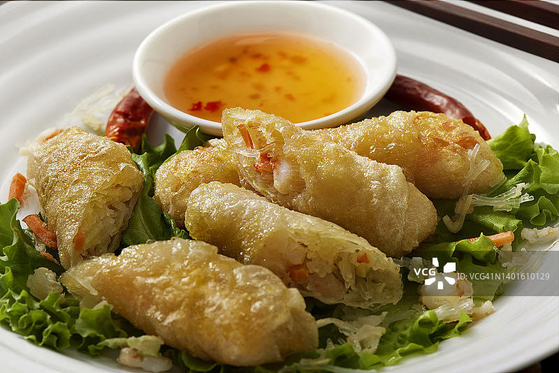 香脆越南虾蟹米纸春卷图片素材