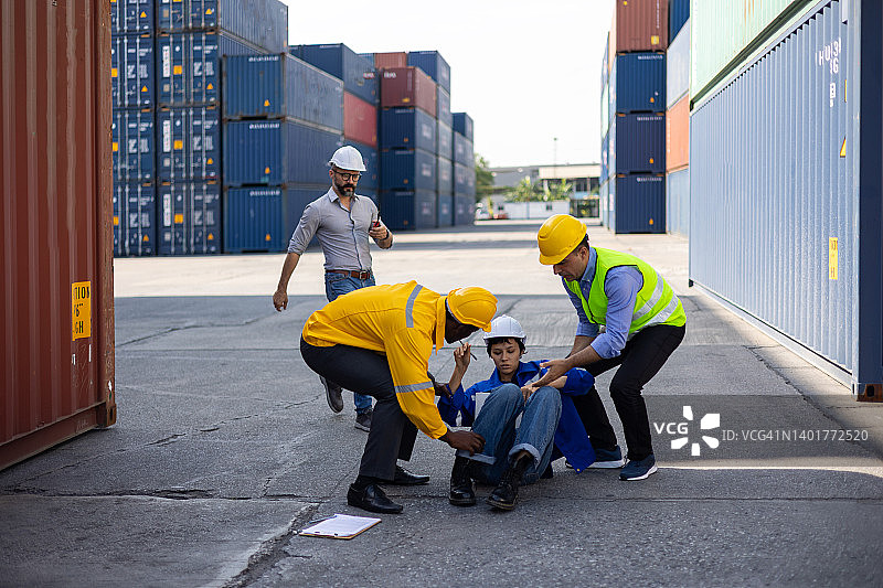 集装箱港口的事故图片素材