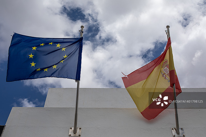 西班牙和欧盟旗帜图片素材