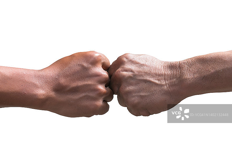 手手相传，互相尊重，两个男人之间的碰拳问候，互相尊重，带有剪切路径 - 商业照片图片素材