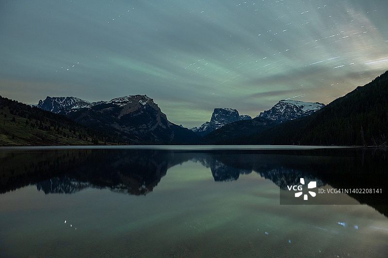 怀俄明州风河山脉的方顶山图片素材