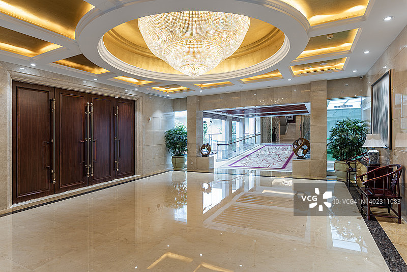 空旷明亮的酒店大堂图片素材