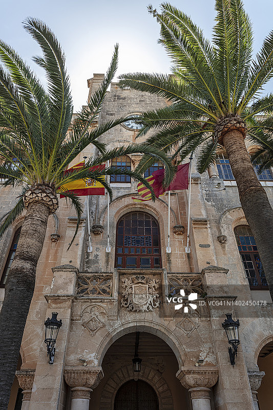 西班牙梅诺卡岛休达德ella市的市政厅建筑图片素材