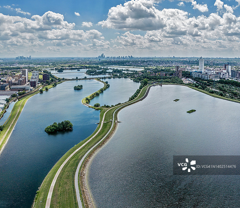 无人机视角下的伦敦沃尔瑟姆斯托湿地图片素材
