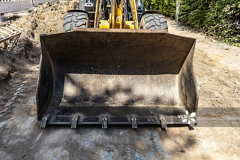 挖掘机的大铲斗图片素材