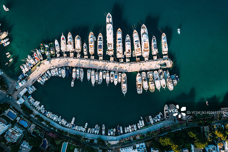 土耳其博德鲁姆托尔巴码头航拍图片素材