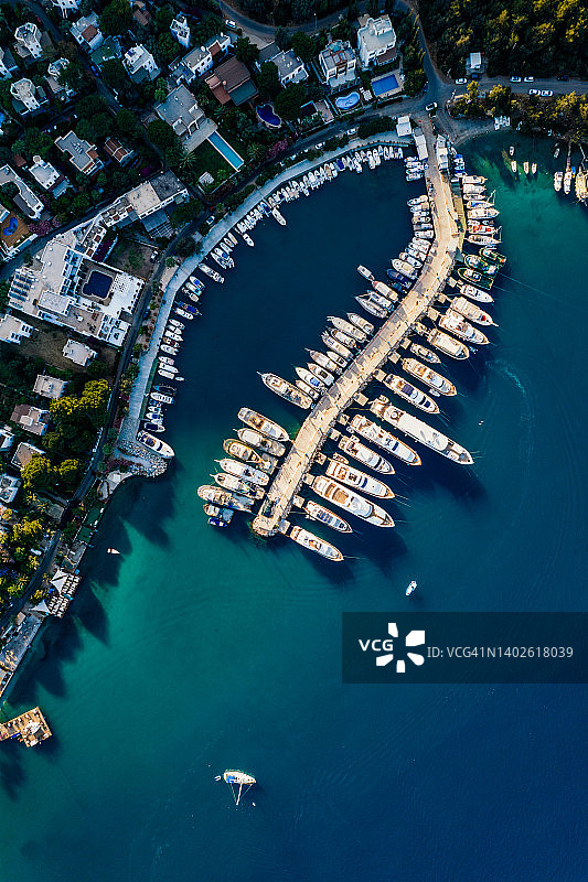土耳其博德鲁姆托尔巴码头航拍图片素材